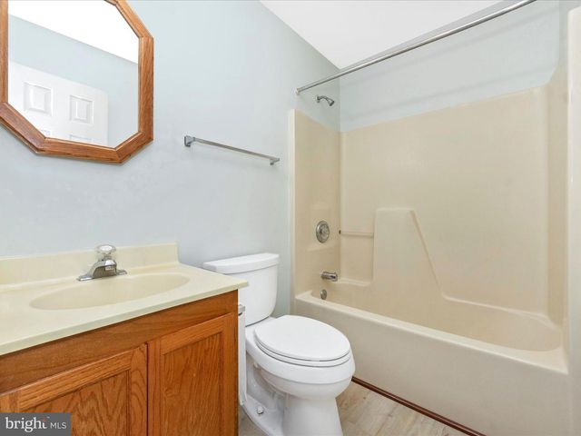 408 WILLOW HILL, Hyattsville, MD 20785
