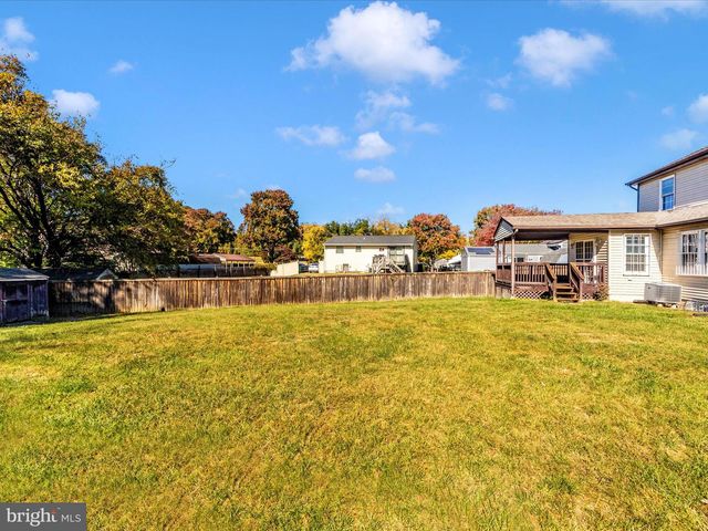 408 WILLOW HILL, Hyattsville, MD 20785