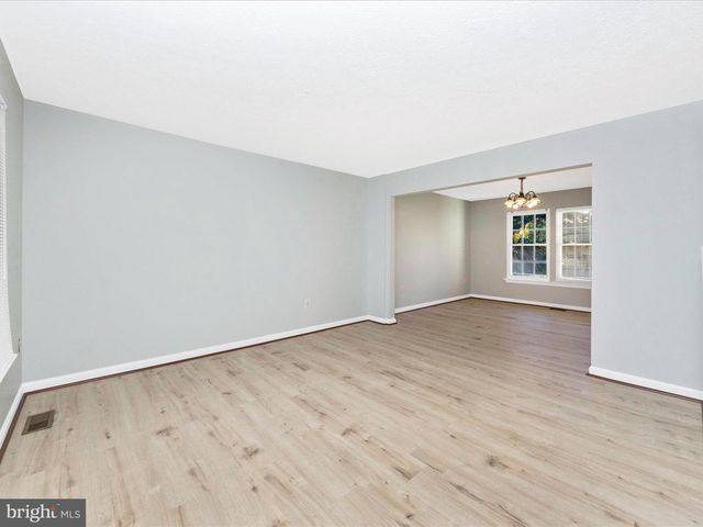 408 WILLOW HILL, Hyattsville, MD 20785
