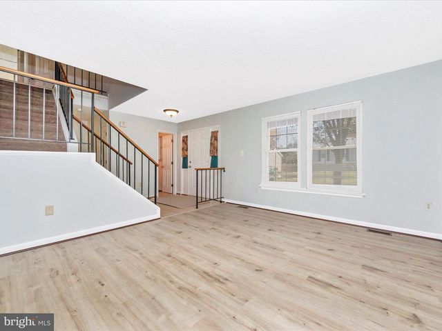 408 WILLOW HILL, Hyattsville, MD 20785