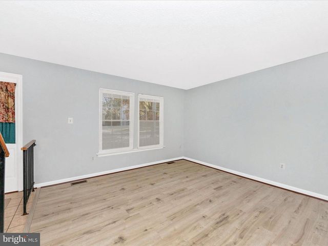 408 WILLOW HILL, Hyattsville, MD 20785