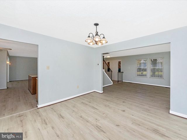 408 WILLOW HILL, Hyattsville, MD 20785