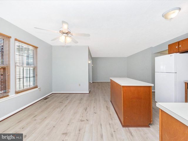 408 WILLOW HILL, Hyattsville, MD 20785