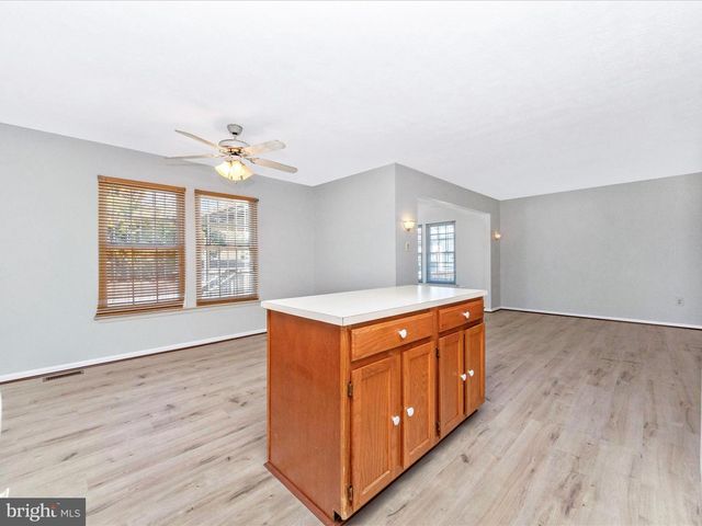 408 WILLOW HILL, Hyattsville, MD 20785