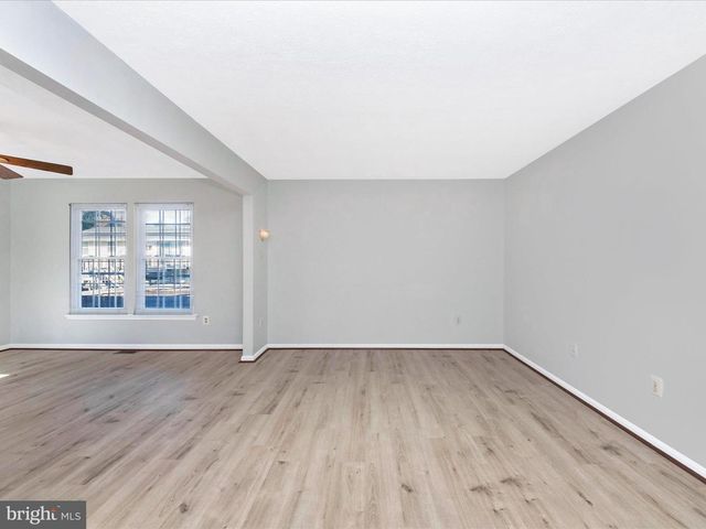408 WILLOW HILL, Hyattsville, MD 20785