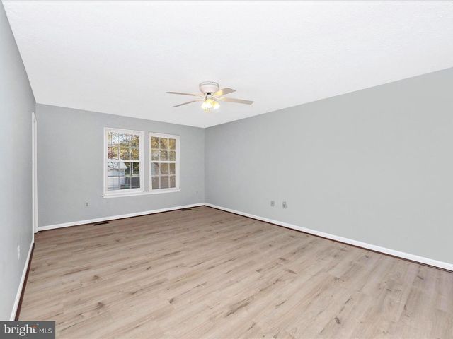 408 WILLOW HILL, Hyattsville, MD 20785