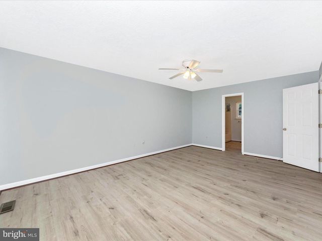 408 WILLOW HILL, Hyattsville, MD 20785