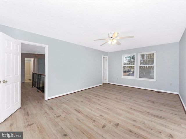408 WILLOW HILL, Hyattsville, MD 20785