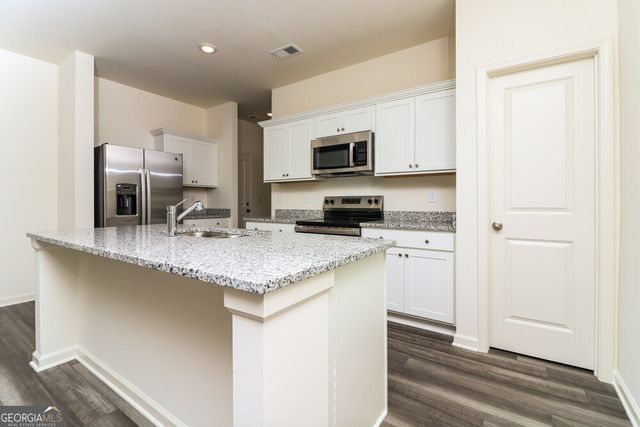 7588 Saffron Avenue, Covington, GA 30014