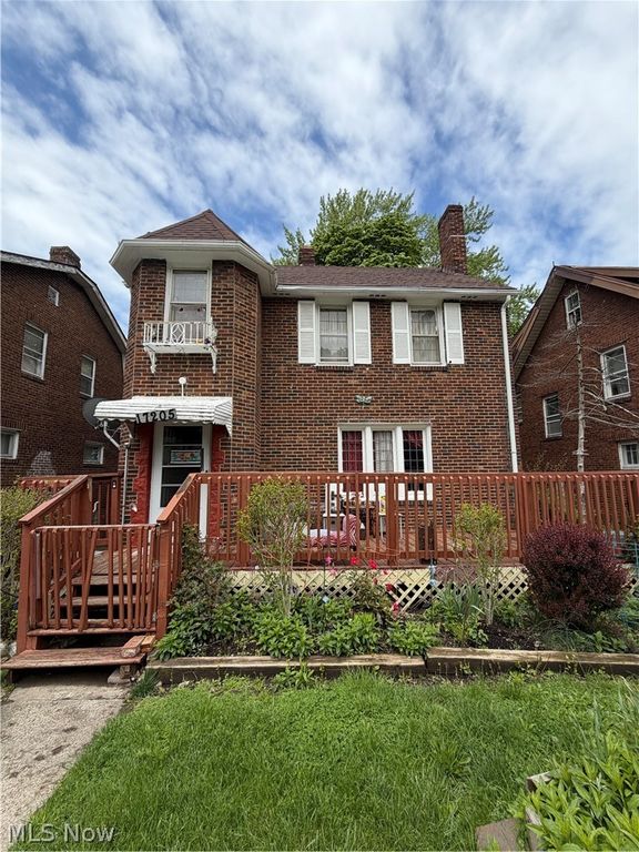 17205 Hillsboro Road, Cleveland, OH 44112