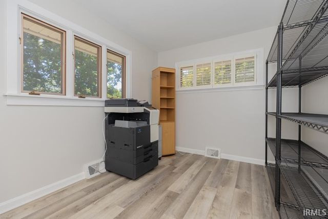 9707 Denzer Road, Evansville, IN 47720