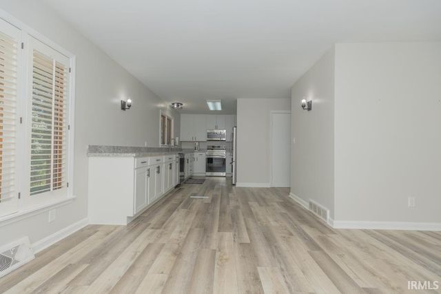 9707 Denzer Road, Evansville, IN 47720