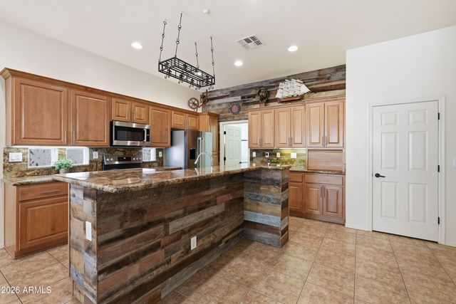 2810 W PLUM HOLLOW Drive, Anthem, AZ 85086