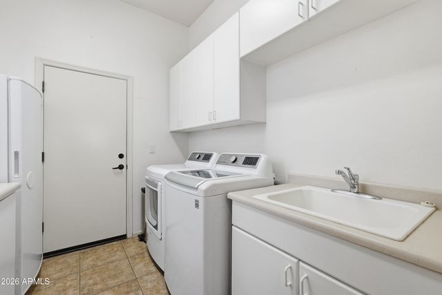 2810 W PLUM HOLLOW Drive, Anthem, AZ 85086