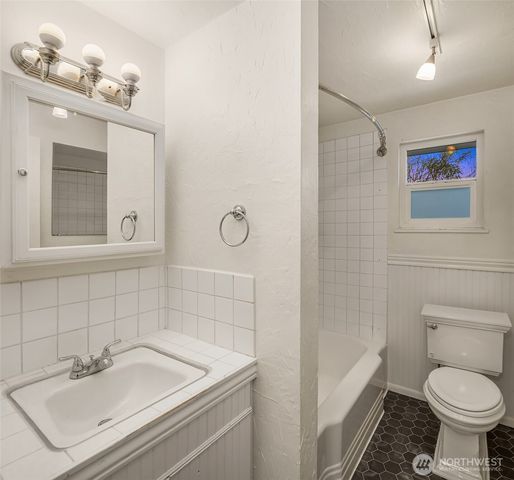 4846 S Juneau Street, Seattle, WA 98118