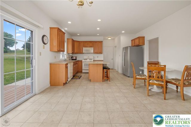 5520 Skyline Drive, North Whitehall Twp, PA 18078