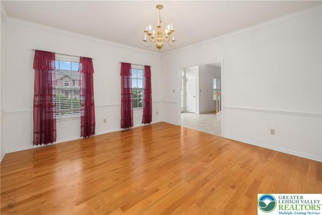 5520 Skyline Drive, North Whitehall Twp, PA 18078