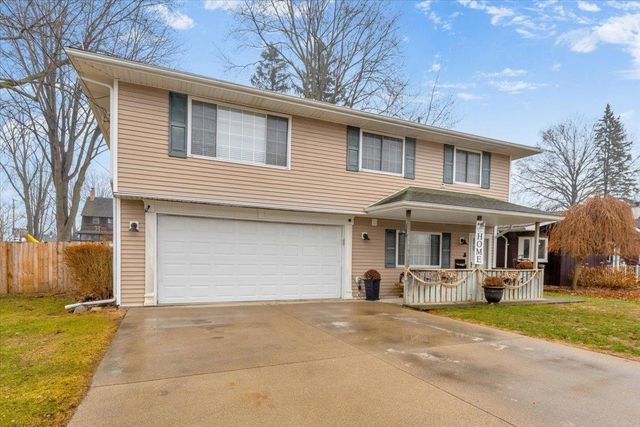 1806 Michigan Street, Algonac, MI 48001