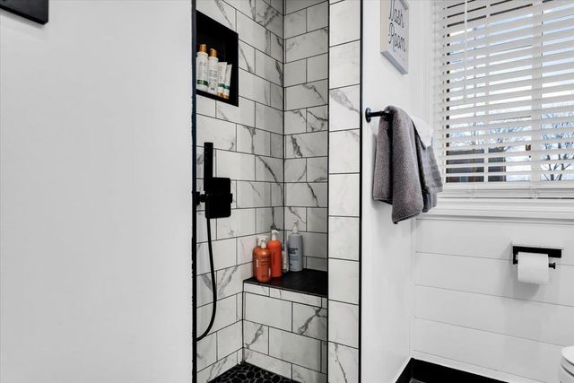 1806 Michigan Street, Algonac, MI 48001