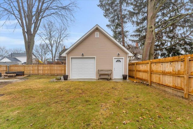 1806 Michigan Street, Algonac, MI 48001