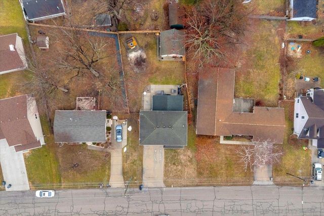 1806 Michigan Street, Algonac, MI 48001