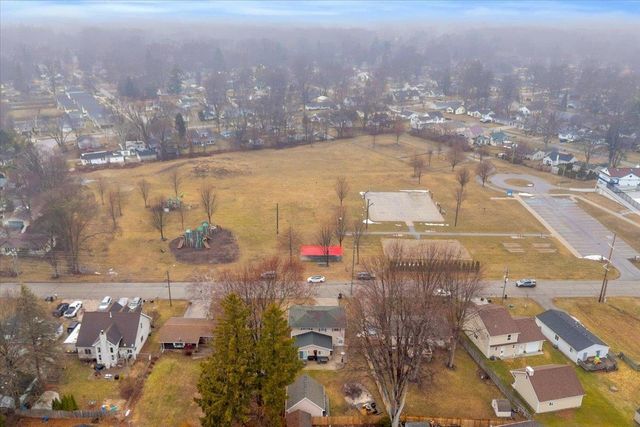 1806 Michigan Street, Algonac, MI 48001