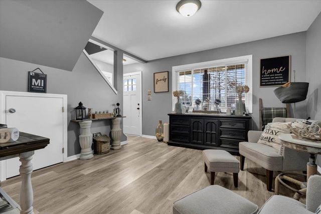 1806 Michigan Street, Algonac, MI 48001