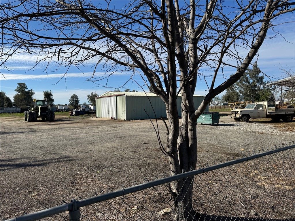 Image 2 of property listing at 26490 Orange, Perris, CA 92571