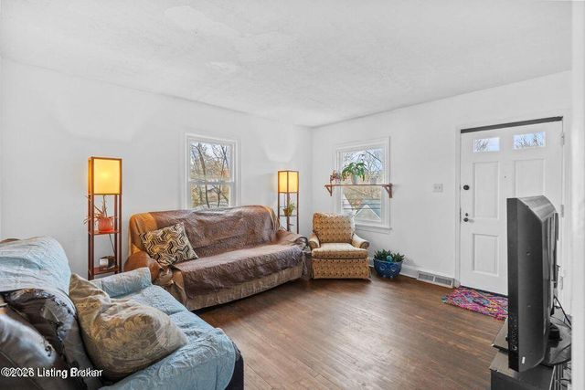 176 N Ewing Ave, Louisville, KY 40206