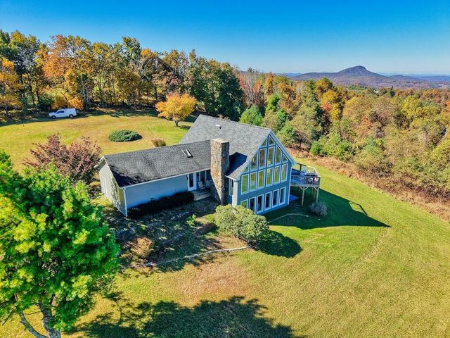 3384 Fairview Church RD, Floyd, VA 24091