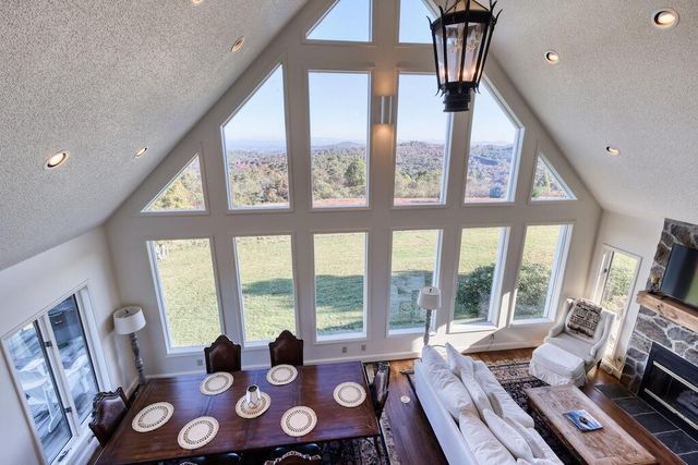 3384 Fairview Church RD, Floyd, VA 24091