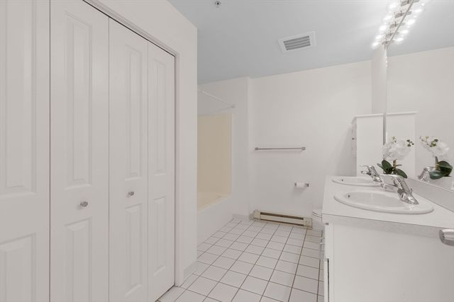 30 Franklin St 411, Malden, MA 02148