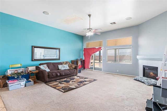 14193 Fresian, Apple Valley, CA 92307
