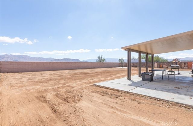 14193 Fresian, Apple Valley, CA 92307