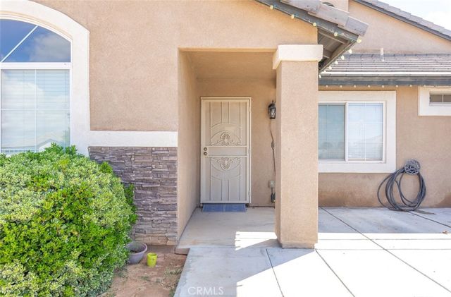 14193 Fresian, Apple Valley, CA 92307
