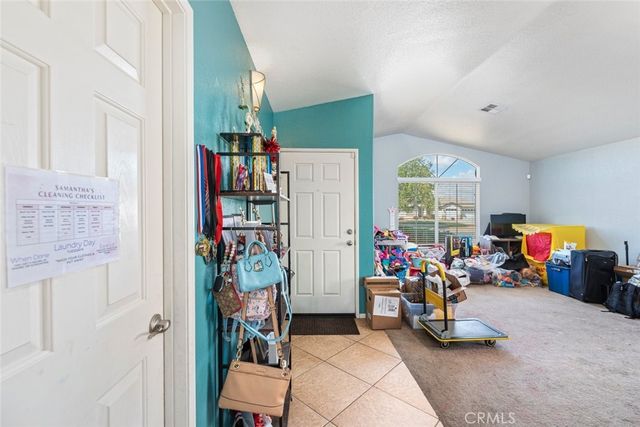 14193 Fresian, Apple Valley, CA 92307