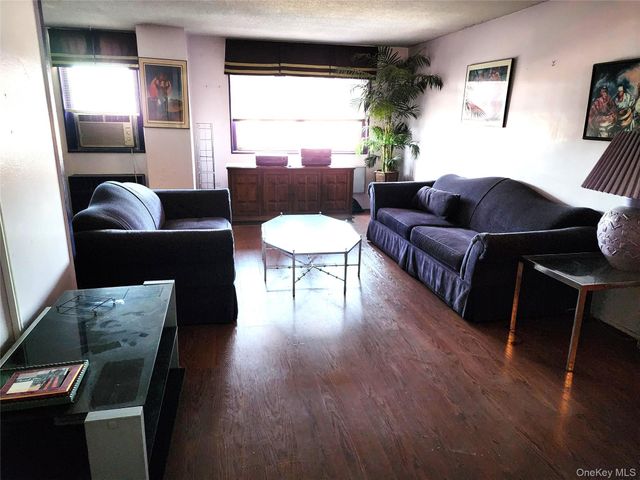 1966 Newbold Avenue 1502, Bronx, NY 10472