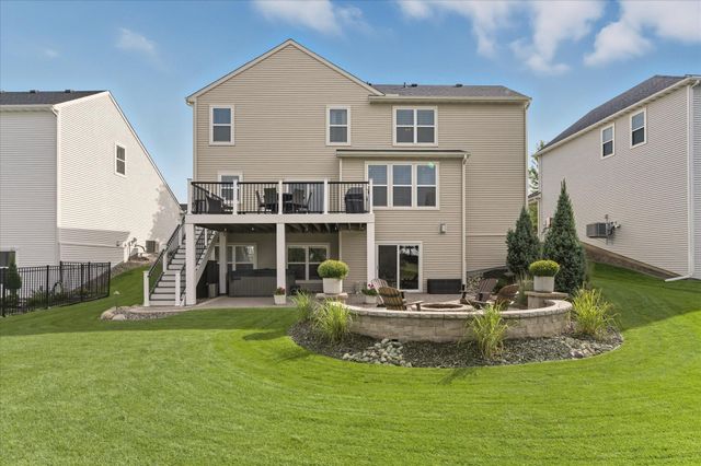 8361 Arrowwood Lane N, Maple Grove, MN 55369