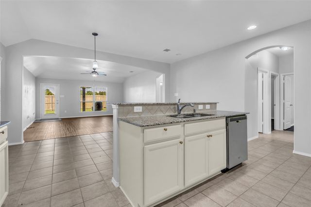 13249 Palancar Drive, Fort Worth, TX 76244