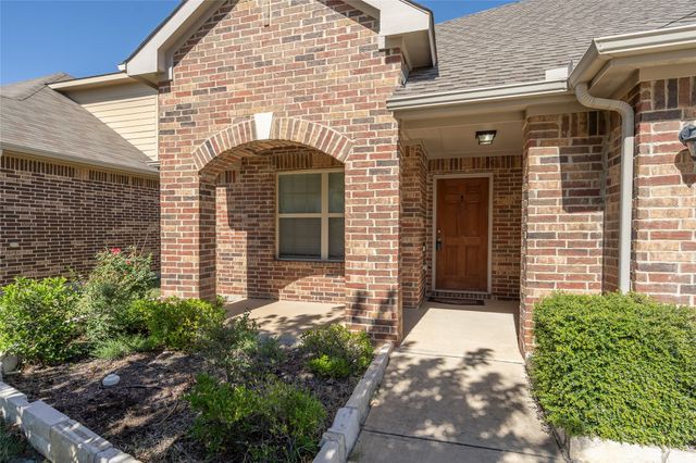 13249 Palancar Drive, Fort Worth, TX 76244