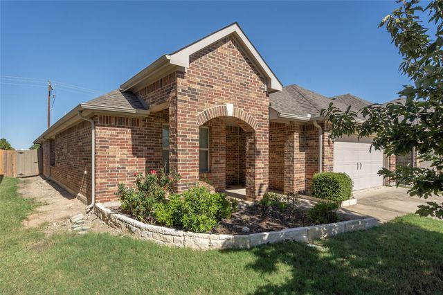 13249 Palancar Drive, Fort Worth, TX 76244