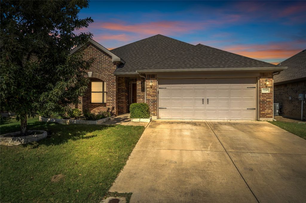13249 Palancar Drive, Fort Worth, TX 76244