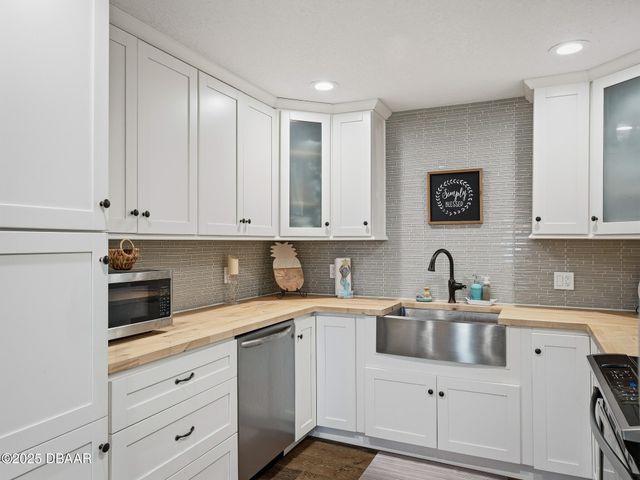 4704 Van Kleeck Drive, New Smyrna Beach, FL 32169