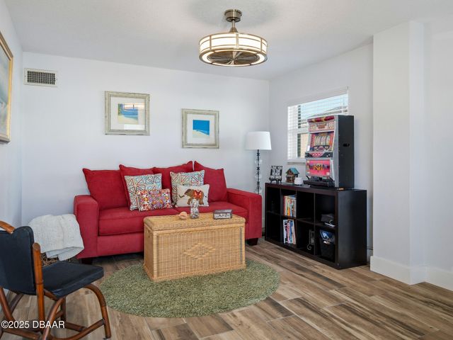 4704 Van Kleeck Drive, New Smyrna Beach, FL 32169