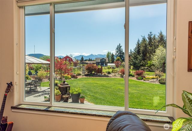 141 Pheasant Run Drive, Sequim, WA 98382
