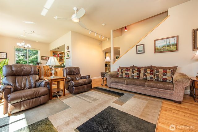141 Pheasant Run Drive, Sequim, WA 98382