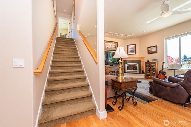 141 Pheasant Run Drive, Sequim, WA 98382