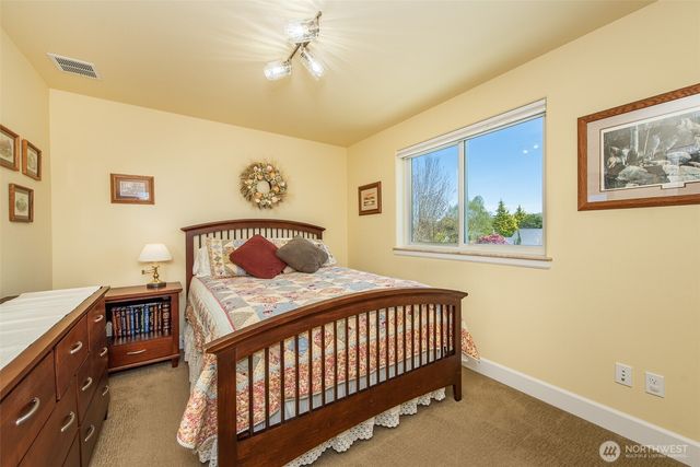 141 Pheasant Run Drive, Sequim, WA 98382