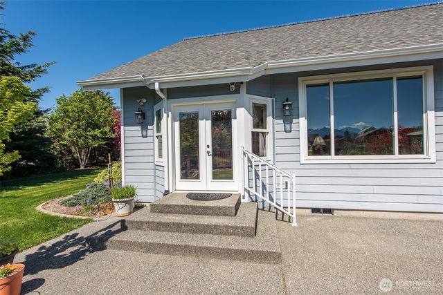 141 Pheasant Run Drive, Sequim, WA 98382