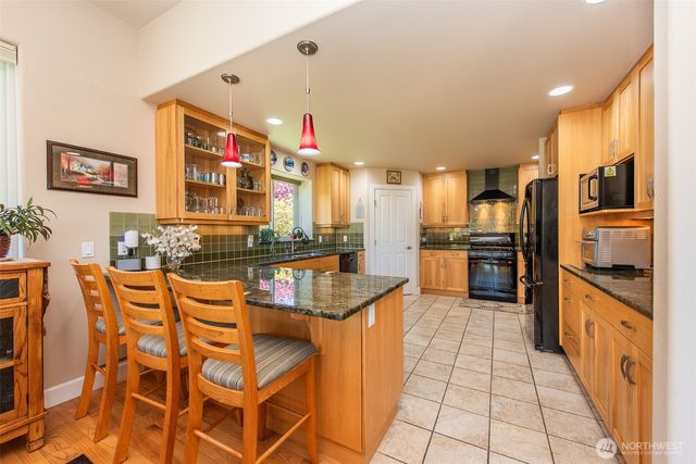 141 Pheasant Run Drive, Sequim, WA 98382